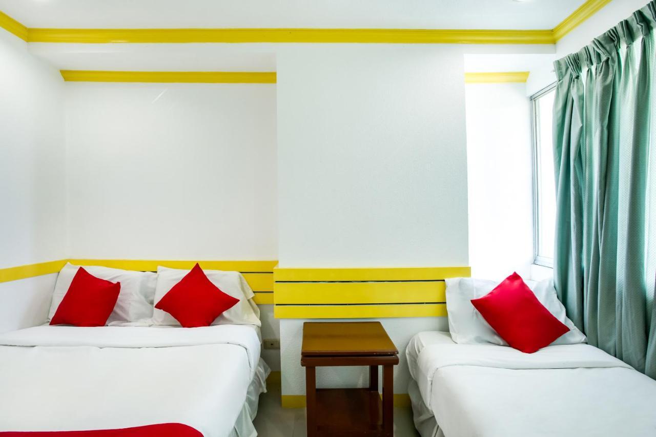 D' Abirus Inn Davao City Buitenkant foto